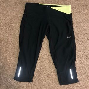Nike cropped leggings